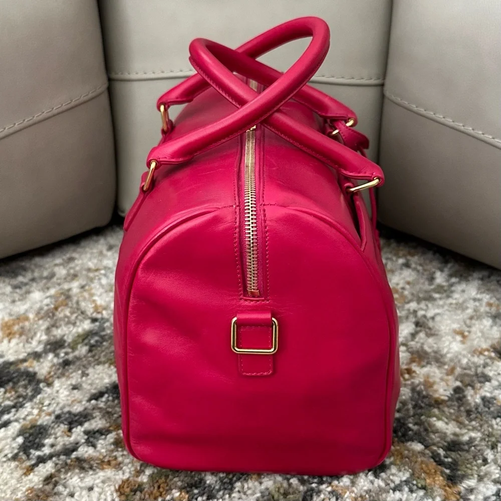 SAINT LAURENT FUCHSIA YSL 2 WAY LEATHER DUFFEL BOSTON CROSSBODY BAG CARDS & COA - Picture 4 of 16